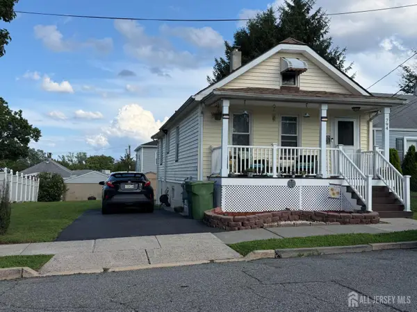 -794 Robbins Street, Perth Amboy, NJ 08861