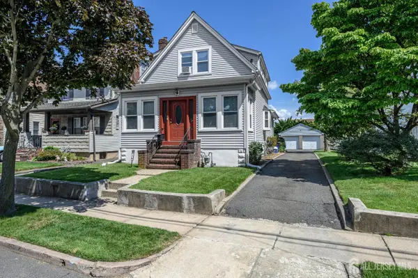 -716 4th Street, Lyndhurst, NJ 07071