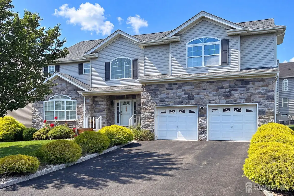 -77 Timberhill Drive, Franklin Park, NJ 08823 - #1