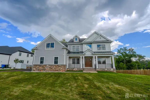 -11 Scarlet Drive, Piscataway, NJ 08854