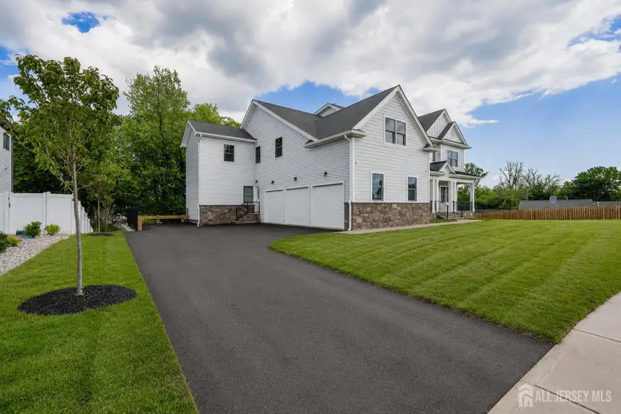 -11 Scarlet Drive, Piscataway, NJ 08854 - #2