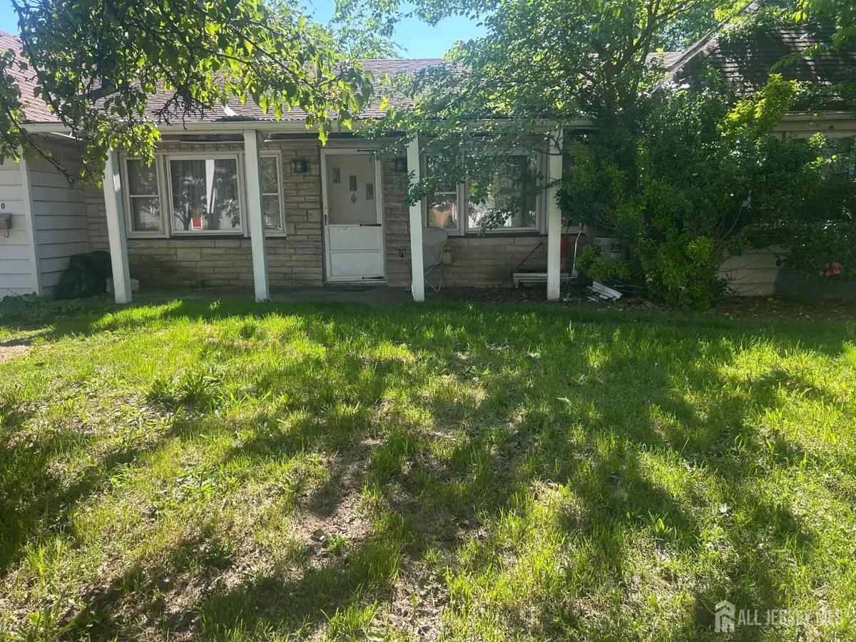 -20 Orchard Street, Carteret, NJ 07008 - #1