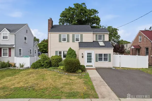 -326 Melrose Avenue, Middlesex, NJ 08846