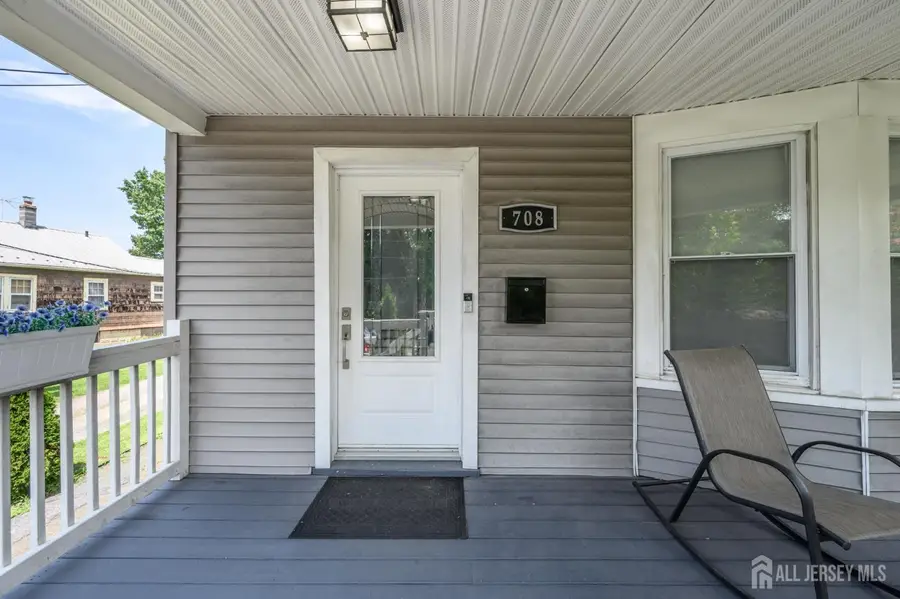 -708 E Grand Avenue E, Rahway, NJ 07065 - #3