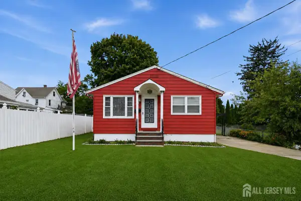-17 Petty Avenue, East Brunswick, NJ 08816