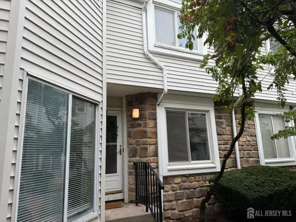 -1038 Schmidt Lane, North Brunswick, NJ 08902