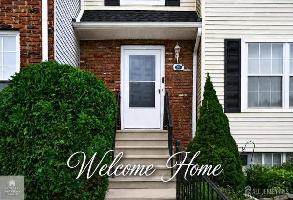 -20 Karwatt Court, Sayreville, NJ 08872
