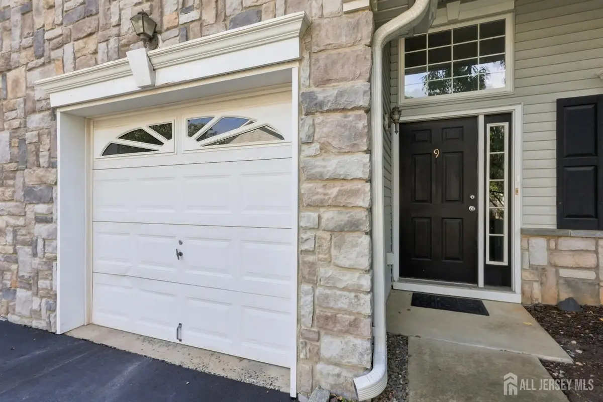 -9 Bridgepointe Drive, Old Bridge, NJ 08857 - #1