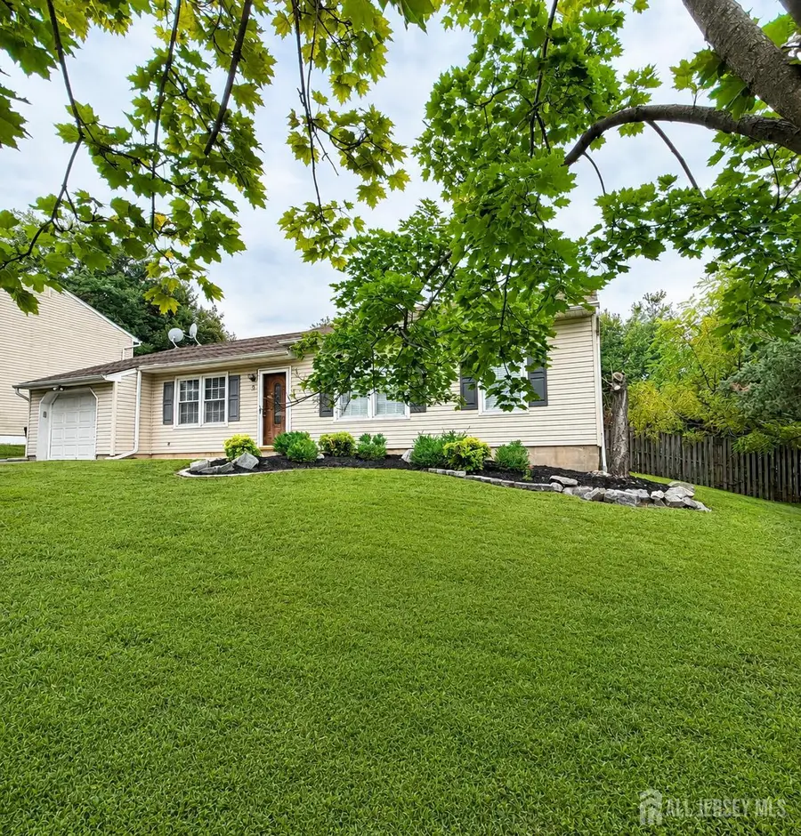 -3 Netherwood Circle, Edison, NJ 08820 - #3