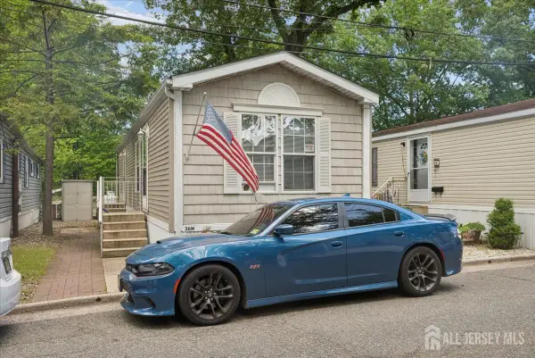 -2505-Tri 36M Woodbridge Avenue, Edison, NJ 08817