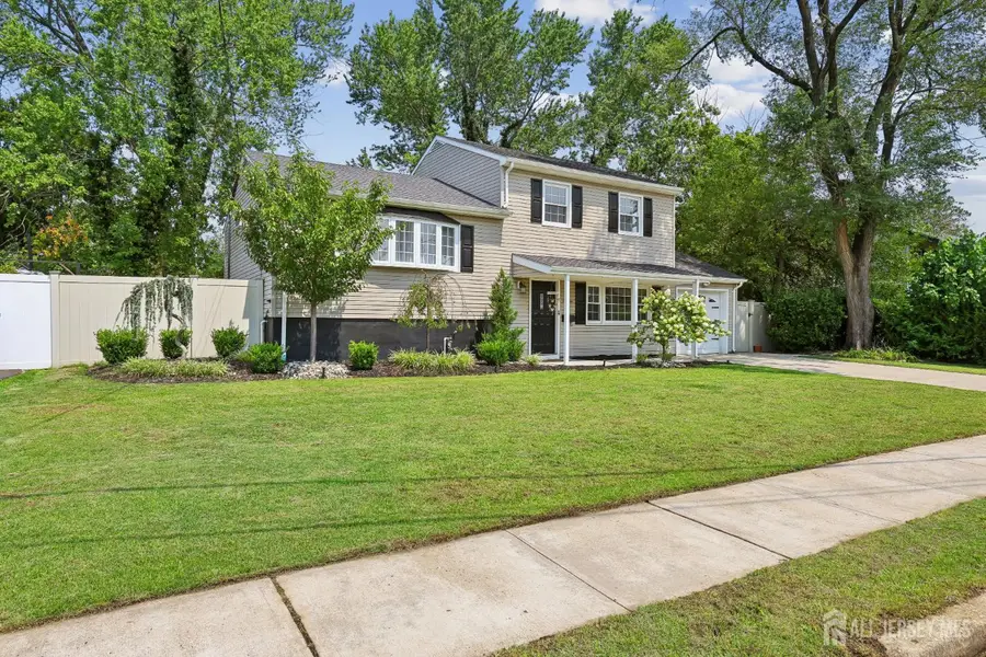 -18 Carlton Avenue, Monroe, NJ 08331 - #2