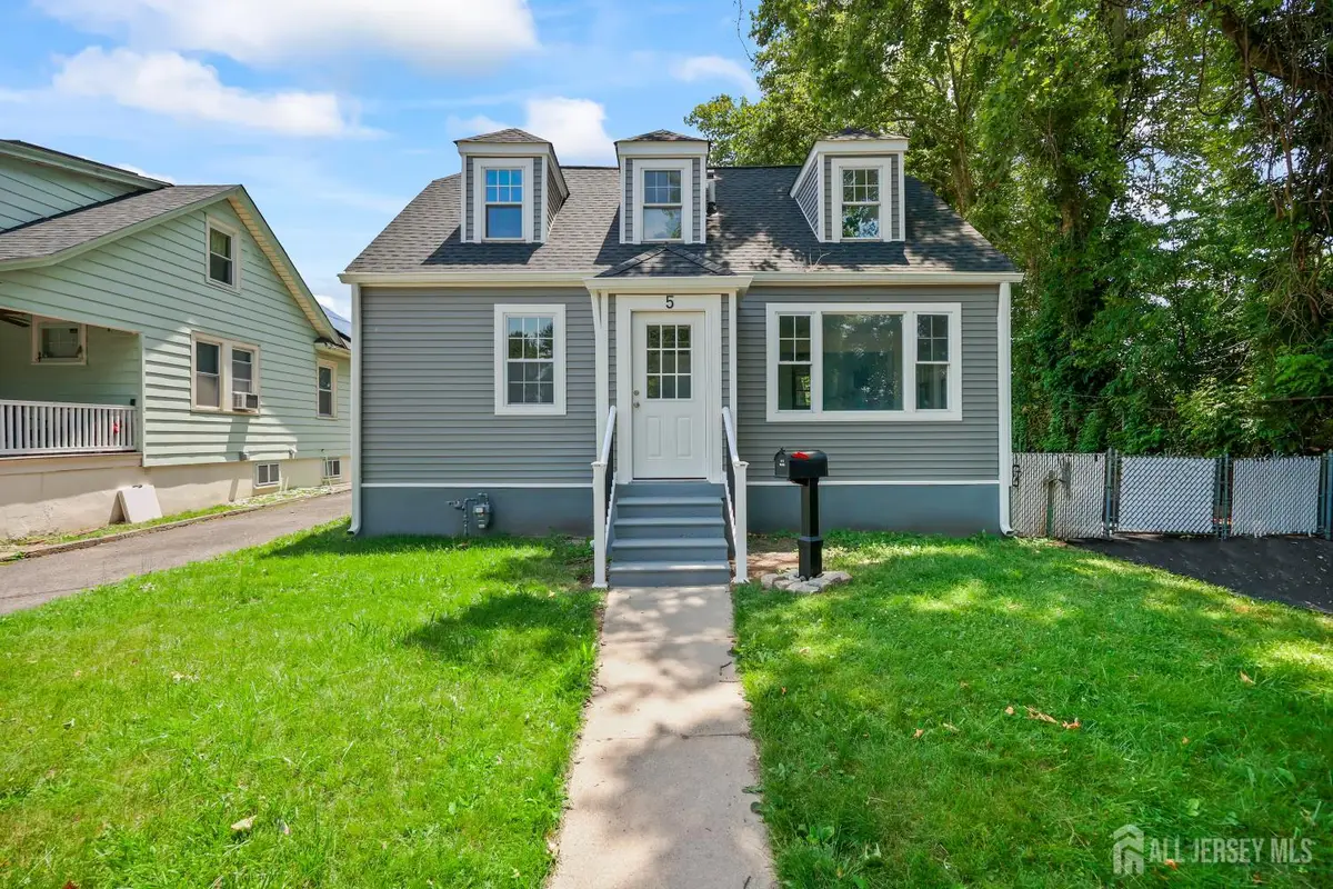 -5 Monument Avenue, Hamilton, NJ 08619 - #1