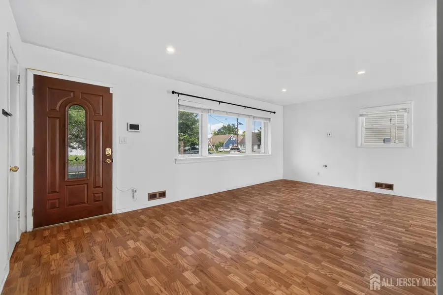 -17 Joanna Place, Colonia, NJ 07067 - #3