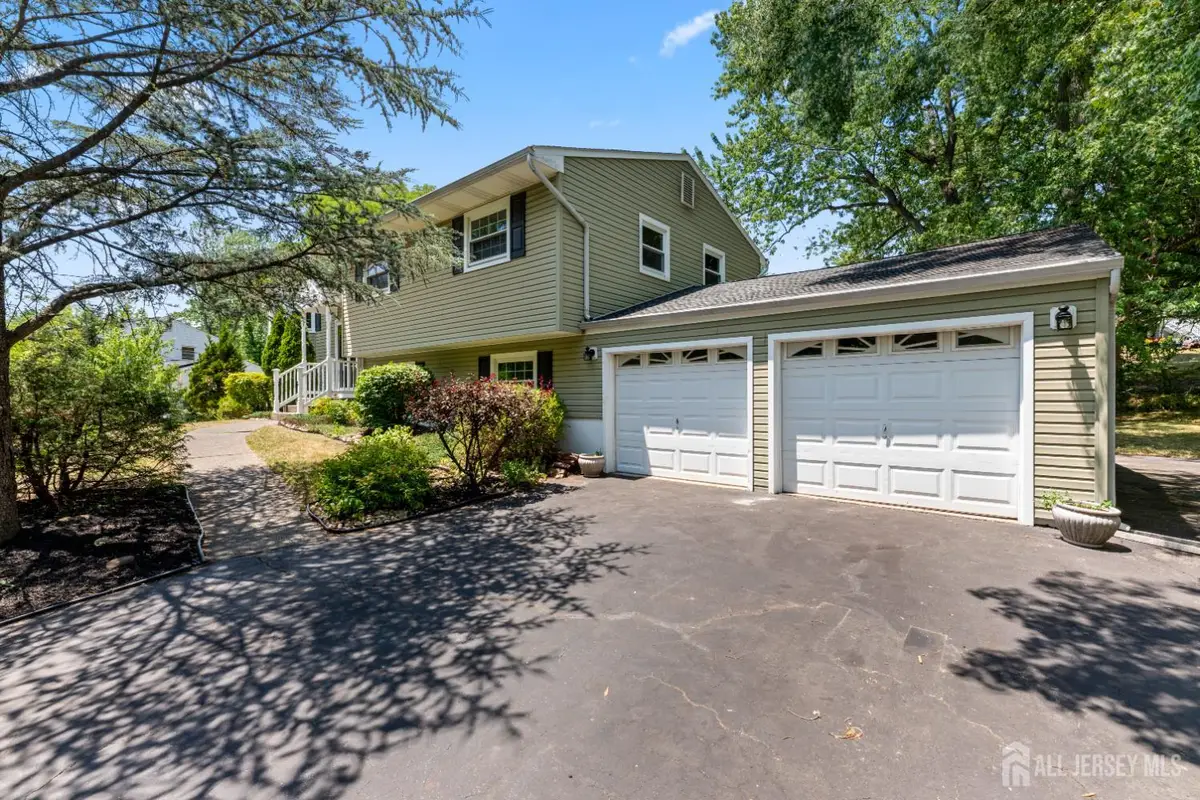 -5 Yale Court, East Brunswick, NJ 08816 - #1