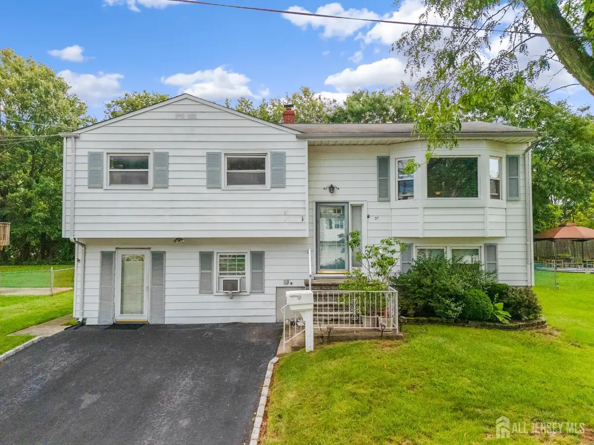 -31 Heidi Drive, Fords, NJ 08863 - #1