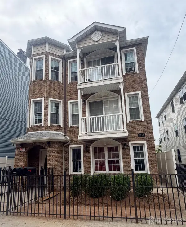 -784 Bergen Street, Newark, NJ 07108
