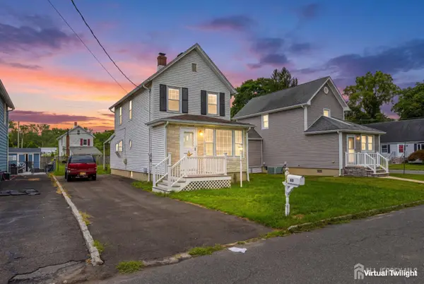 -44 John Street, Helmetta, NJ 08828