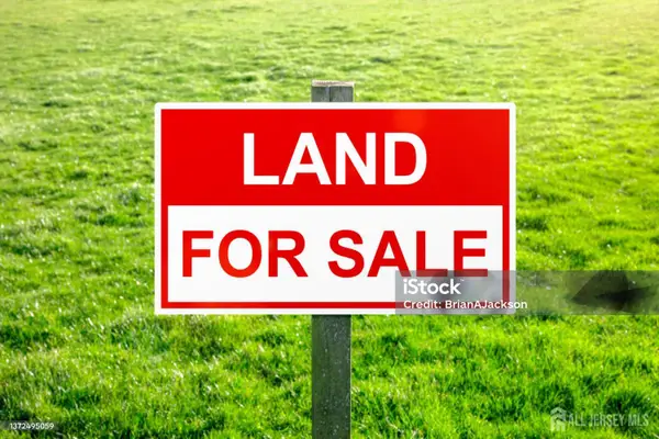 -236 S 11th Avenue, Highland Park, NJ 08904