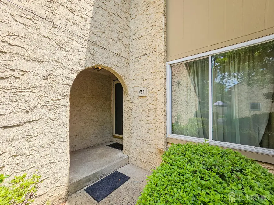 -61 Tennyson Drive, Plainsboro, NJ 08536 - #3