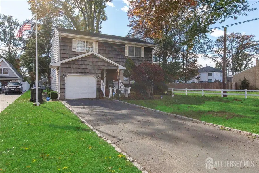 -28 Debra Place, Sewaren, NJ 07077 - #3