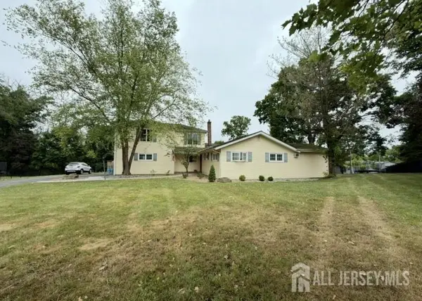 -24 Beardslee Road, Franklin Twsp, NJ 08844