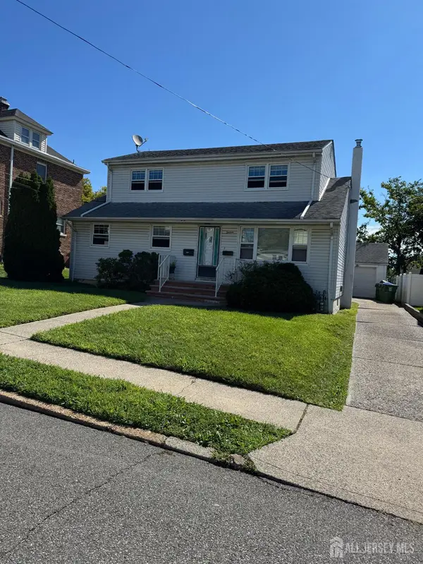 -16 Carlton Street, Edison, NJ 08837