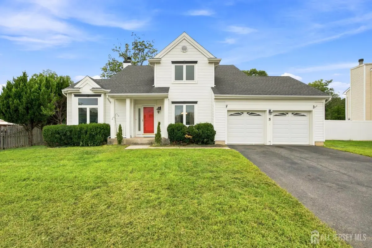-5 Cherrywood Drive, Piscataway, NJ 08854 - #1