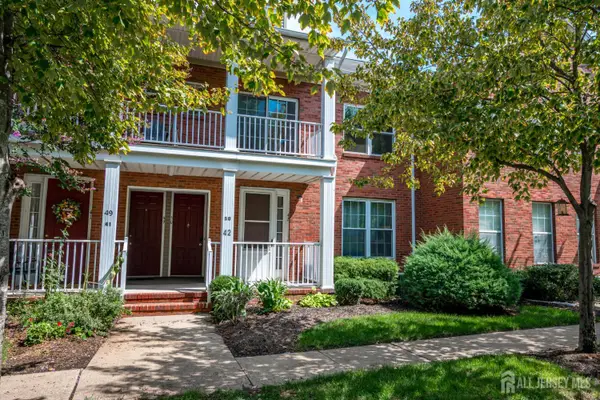 -50 Central Square Park, Metuchen, NJ 08840