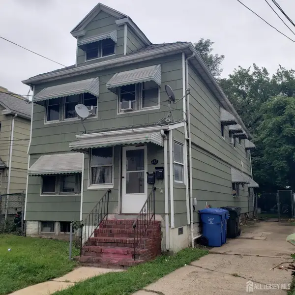 -482 Rahway Avenue, Woodbridge Proper, NJ 07095
