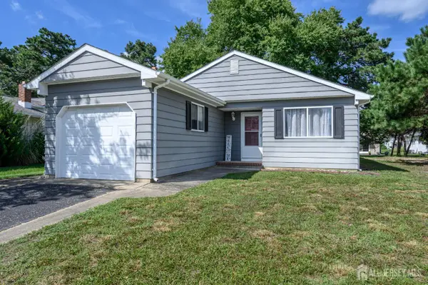 -50 Rodhos Street, Toms River, NJ 08757