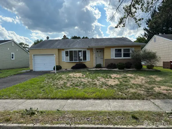-3 Miles Pond Road, Berkeley, NJ 08757