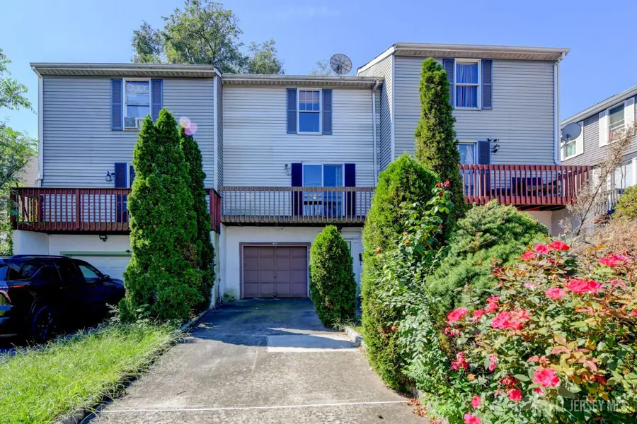 -493 Fayette Street, Perth Amboy, NJ 08861 - #2
