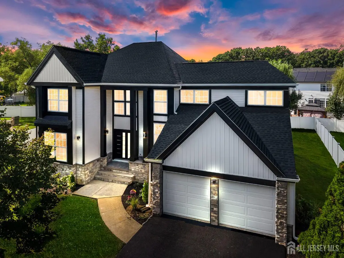 -7 Hauser Lane, Matawan, NJ 07747 - #1