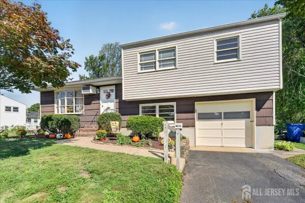 -275 Madie Avenue, Spotswood, NJ 08884