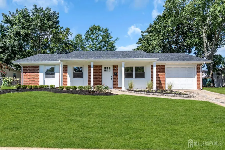 -19 Inwood Avenue, Monroe, NJ 08831 - #2