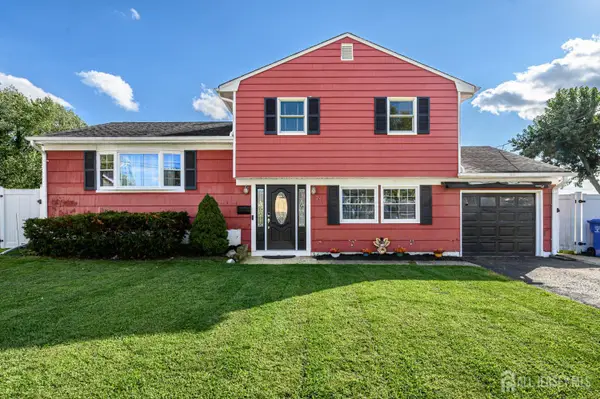 -71 Aberdeen Avenue, Iselin, NJ 08830