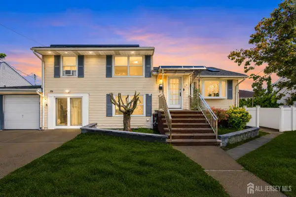 -25 Penn Street, Fords, NJ 08863