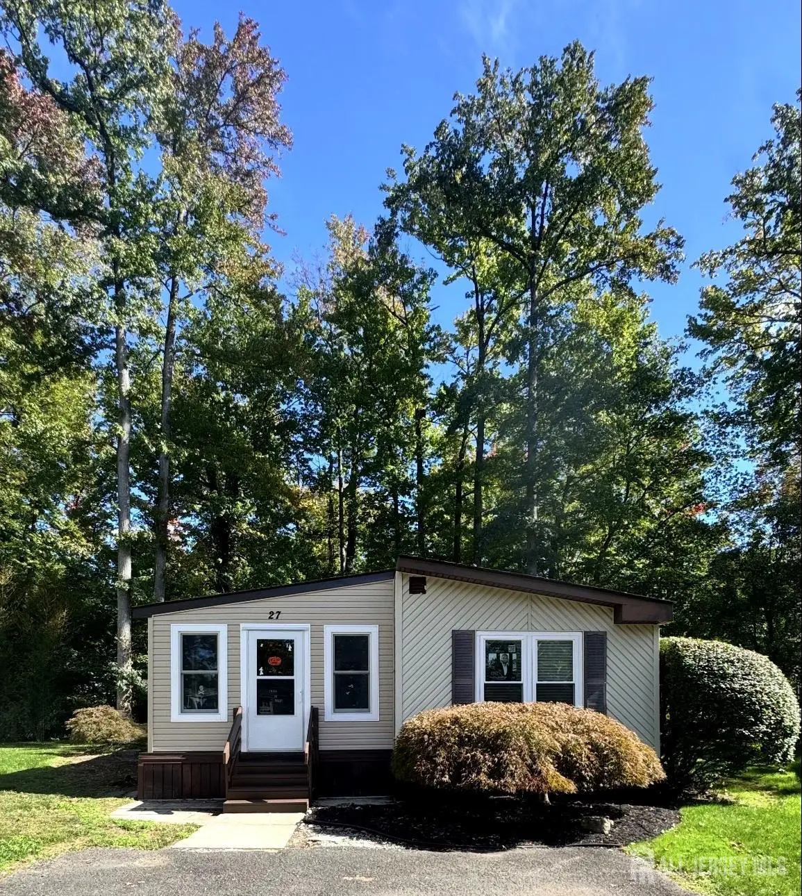 -27 Hemming Way Drive, North Brunswick, NJ 08902 - #1