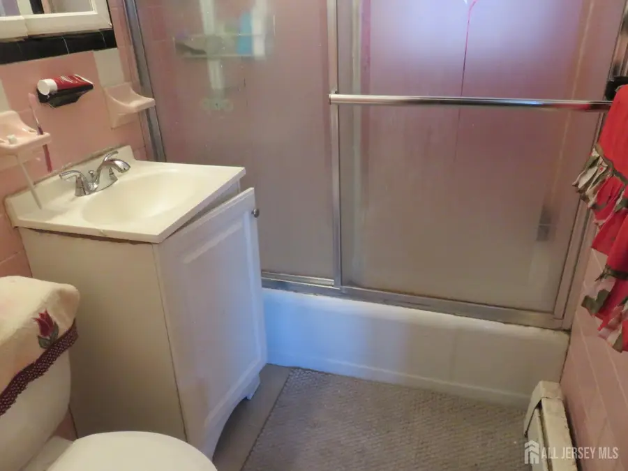 -694 Johnstone Street, Perth Amboy, NJ 08861 - #3