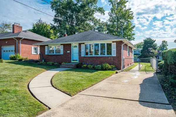 -736 Harrell Avenue, Woodbridge Proper, NJ 07095