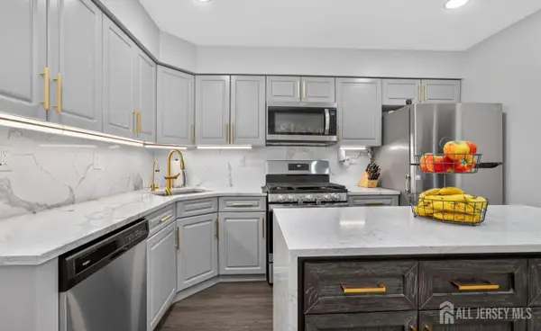 -68 Sassafras Court, North Brunswick, NJ 08902