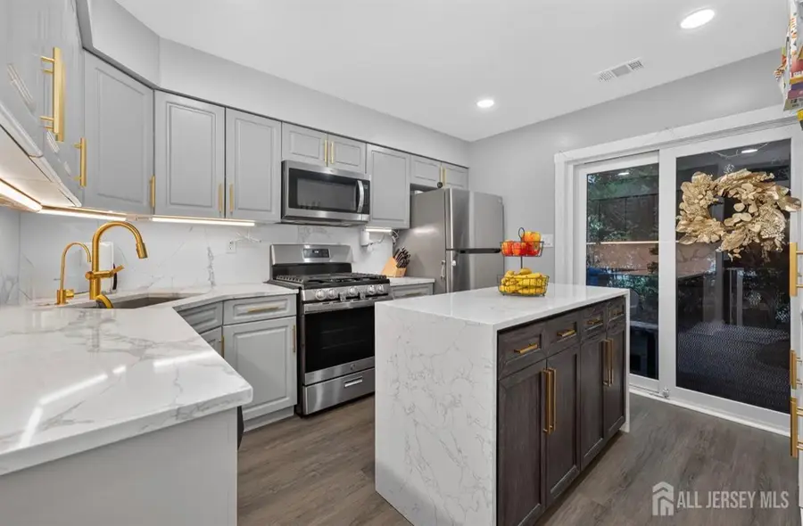 -68 Sassafras Court, North Brunswick, NJ 08902 - #2