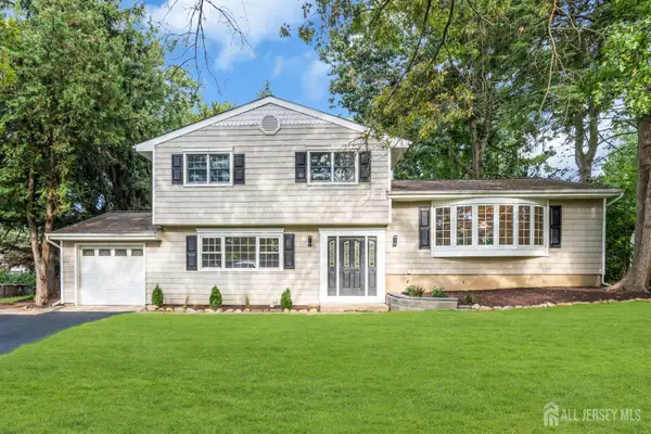 -52 Ryders Lane, East Brunswick, NJ 08816