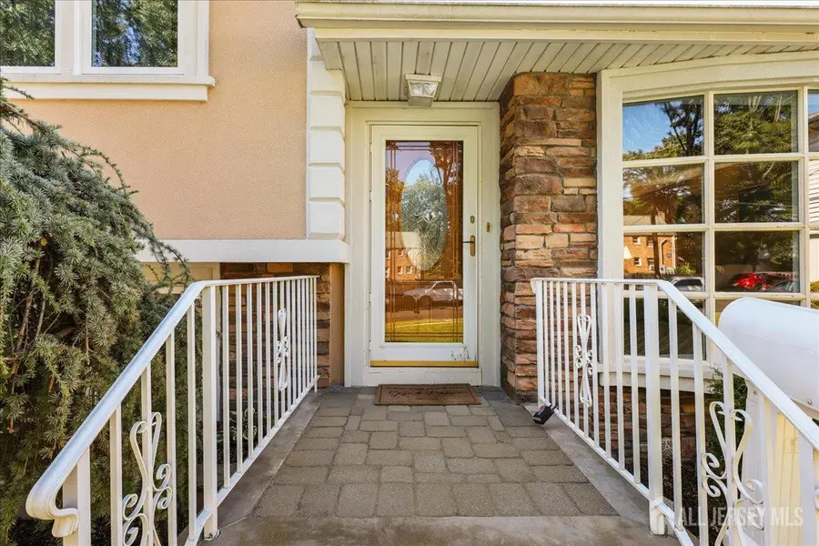 -65 Hunter Lane, Woodbridge, NJ 07095 - #2