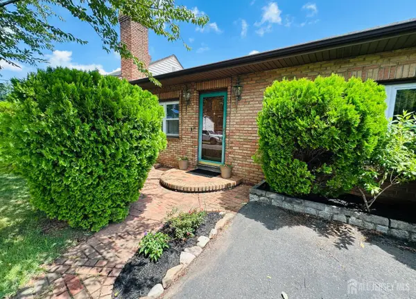 -11 Demarest Place, Piscataway, NJ 08854