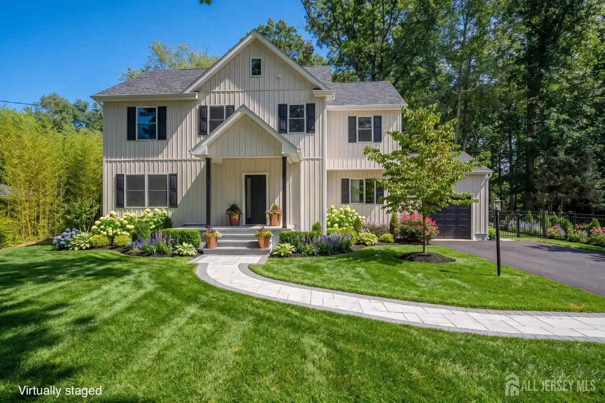 -290 Fresh Ponds Road, South Brunswick, NJ 08852 - #1