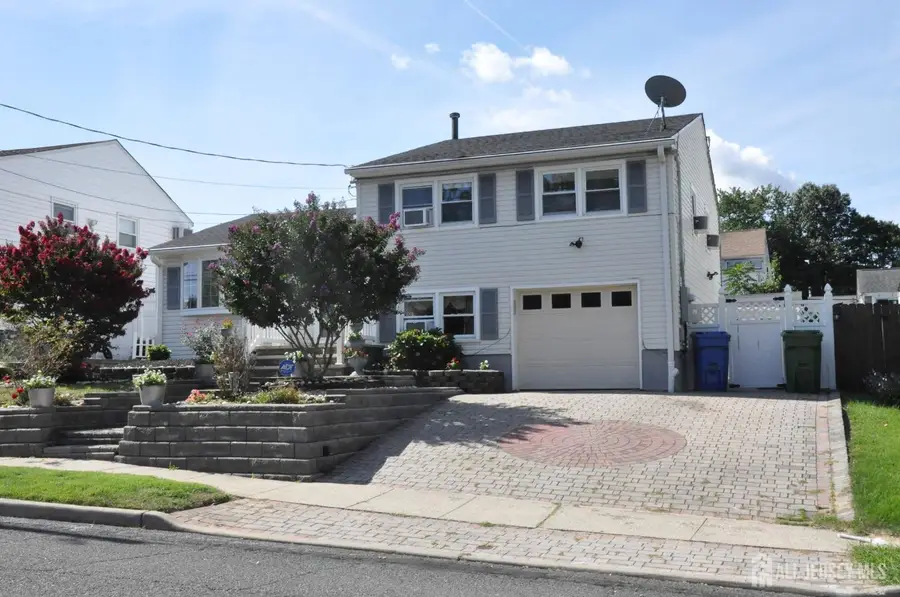 -9 Florence Drive, Parlin, NJ 08859 - #3