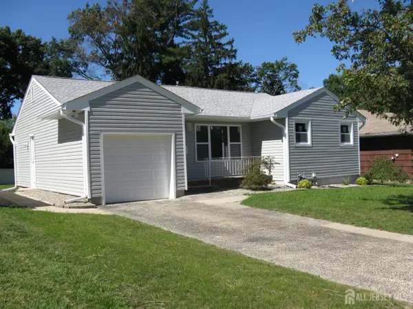 -27 Violet Terrace, Milltown, NJ 08850