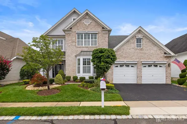 -102 Riviera Drive, Monroe, NJ 08831