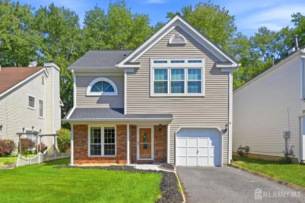 -11 Carlisle Court, Old Bridge, NJ 08857